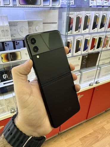 samsung fold 3 qiymeti: Samsung Galaxy Z Flip 3, 256 GB, rəng - Qara, Zəmanət — 1