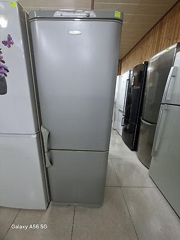 İki qapılı soyuducu (üstdə soyutma bölməsi, altda dondurucu) - Rəng — 1