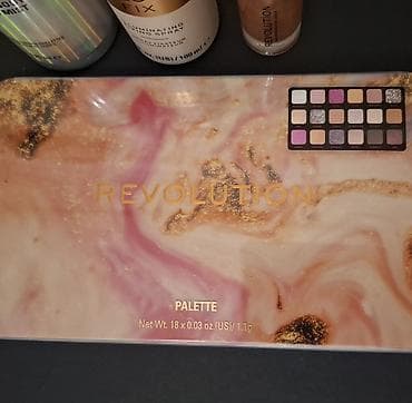 bil: Makeup Revolution göz kölgəsi palitrası - Brend: Revolution - Məhsul — 1