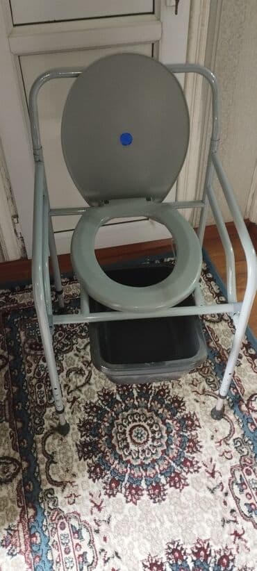 xəstə unitazı: Portativ komod kreslo (yataq yanı tualet) - Metal möhkəm karkas — 2