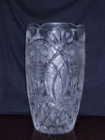 ivan mariya gulu: Bir vaza, Xrustal — 1