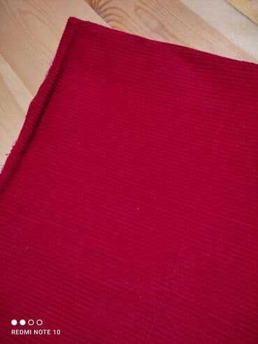 куплю остатки ткани: Vilvet parça, təzə. Qırmızı 85sm -2,20m. Barter də edə bilərəm — 1