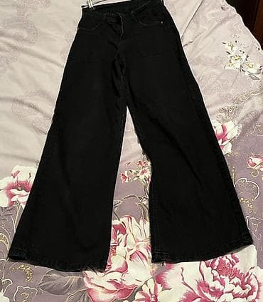 Cinslər: 10 azn 28 ölçü biraz geyinilib ama veziyeti yeni kimidir asagi yeri — 1