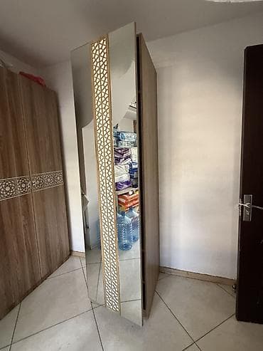 w202 qapi: Güzgülü tək qapılı şkaf satılır. Çox az işlədilib, əla vəziyyətdədir — 3