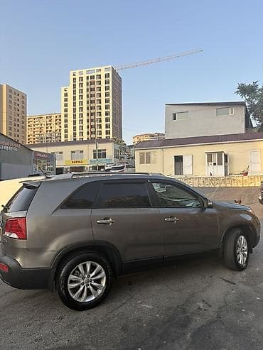Kia Sorento: 2 l | 2011 il Krossover — 2