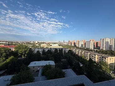 dernegul: 3 otaqlı, işıqlı mənzil. Planlama: geniş zal, 2 yataq otağı, ayrıca — 4