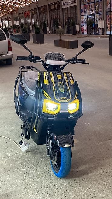 e70: Elektrik skuter – şəhər içi sürüş üçün güclü və komfortlu model — 1