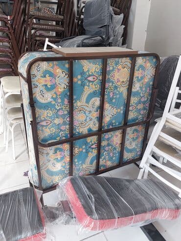 продажа раскладушек в баку: Rasdaduşka bir-başa mağazadan satış

Mağaza Razində yerləşir — 2