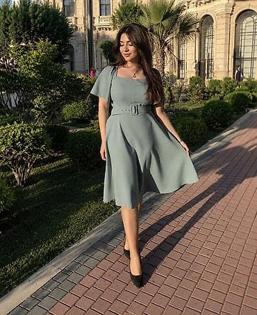 Zərif firuzəyi rəngdə qadın paltarı - Dizdən və ya diz altı (boya görə — 1