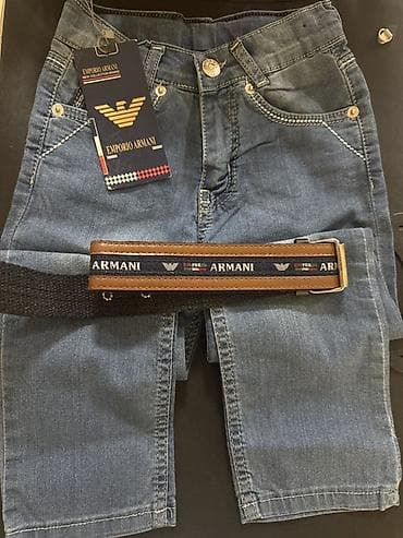 Uşaq dünyası: Emporio Armani uşaq cins şortu və kəmər dəsti - Model: Emporio Armani — 1
