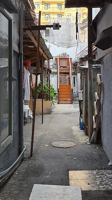 1 otaql: Seherin Merkezinde Şahmat Mektebinin arxasinda 1 otag menzil kiraye — 6