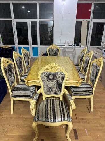 İşlənmiş, Oval masa, 8 stul