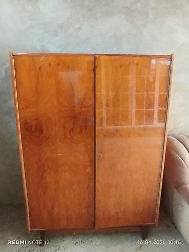 tv stand: İşlənmiş, 2 qapılı, Qəhvəyi, Taxta, Açılan, Düz dolab — 2