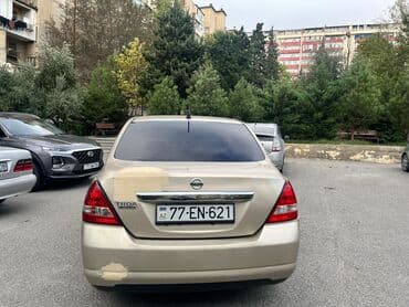 nisanlar: Nissan Tiida: 1.5 l | 2011 il Sedan — 2