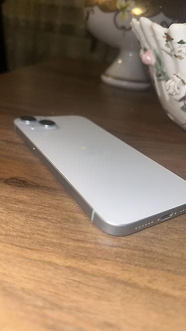 iphone se telefon: IPhone 15 Plus, Ağ, Face ID — 6