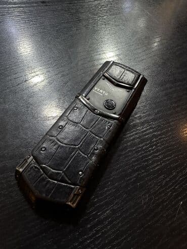 nokia 8910 i: Vertu Signature Touch, 4 GB, rəng - Qara — 1