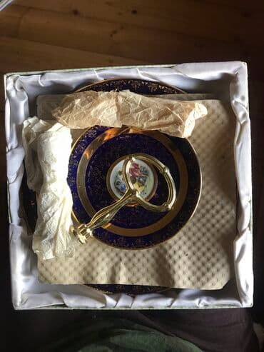 Mətbəx aksesuarları: Tort və şiriniyyat qabı — 1