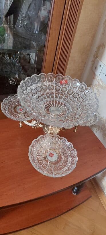 meyve qabı: Tezedi heç işlenmiyib karopkasındadı.baha alınıb ünvan 20 yanvara — 3