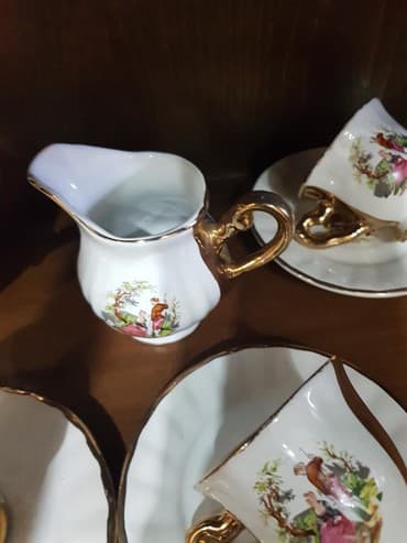 darvazalarin qiymeti: Qəhvə dəsti — 7