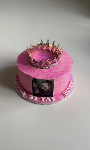 1 ton suyun qiymeti: Taclı tort 👑 ⚖️Fərqimiz nədir? • Gün ərzində sifariş imkanı! ⏰ • — 2