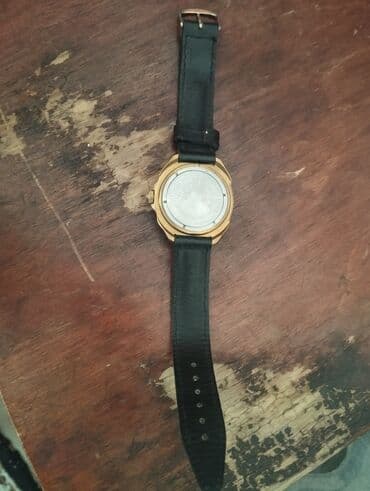 Məhsul: Mexaniki qol saatı – yubiley dizaynı Təsvir: - Klassik