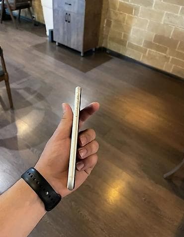 ayfon 4 s: IPhone 11, 128 GB, Zəmanət, Face ID, Sənədlərlə — 5