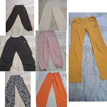 geynilmis paltarlar: Dəst şəkilində satılır 
7ədəd 23azn 
Səliqəli vəzyyətdədir — 1