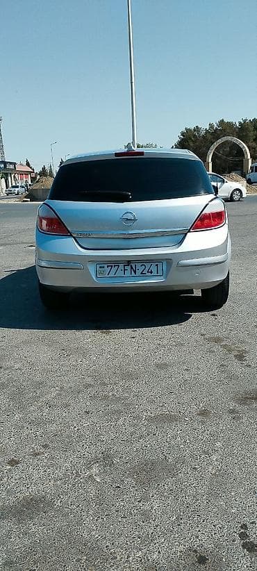 chevrolet aveo radiator: Opel Astra H, 5 qapılı hetçbek - Gümüşü rəng - Benzin mühərriki - Ön — 8