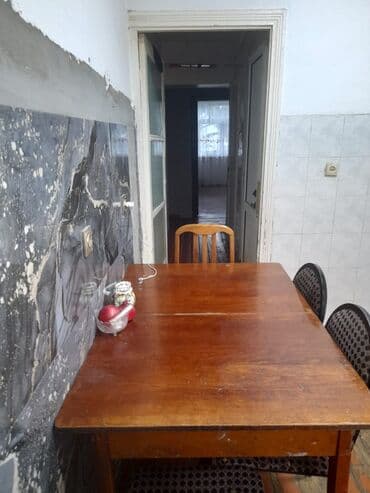 Köhnə tikili: Daşkənd proyekti daş bina beş mərtəbəli binanın 2 ci mərtəbəsi 4 — 5