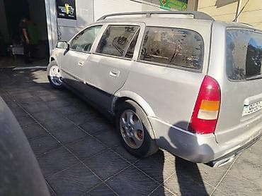 Opel Astra: 1.6 l | Universal