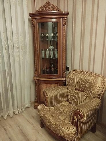 Divan və kreslo dəstləri: Klassik üslubda yumşaq mebel dəsti - Tərkib: 3 nəfərlik divan və 2 — 2