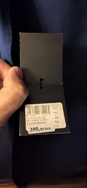 dəst geyimlər instagram: Kostyum yenidir. Tecili satilir. Suvariden alinib 399 manata. Razmer — 2