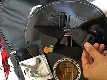 gitara balaca: Gitar satılır almışam heç istifadə edilməyib aşağı hissədə balaca bir — 6