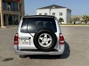 salon niva: Mitsubishi Pajero: 3 л | 2005 г. 336000 км Внедорожник — 4