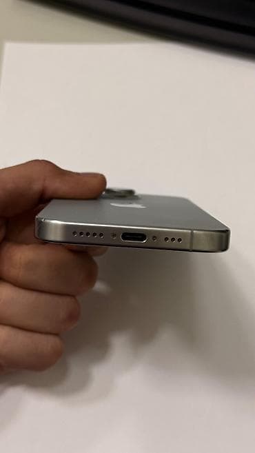 telefon apple: IPhone 15 Pro, 128 GB, Gümüşü, Simsiz şarj, Face ID — 4