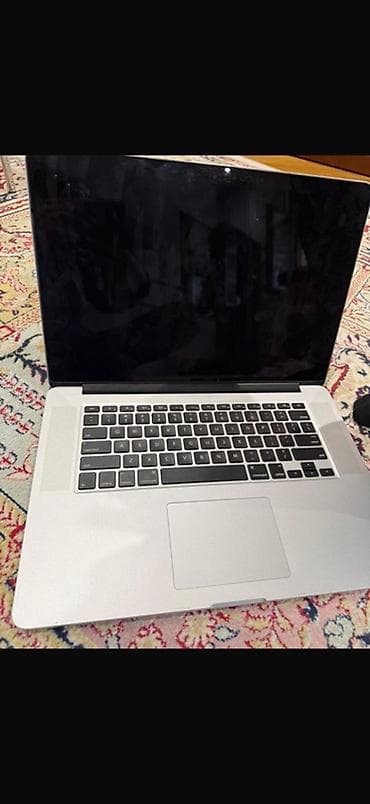 televizor 109 cm: Apple MacBook noutbuk - Korpus: gümüş rəngli alüminium unibody, geniş — 1