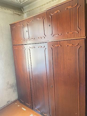 TƏCİLİ EVDƏN ÇIXMALIDIR: Dolab yaxşı vəziyyətdə 60 manat. Azadlıq — 1