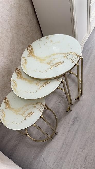 3-lü masa dəsti satılır