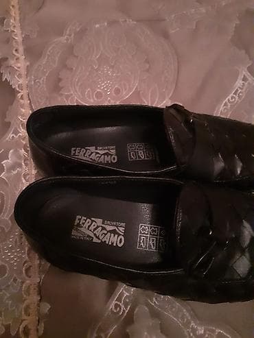 Туфли: Gencede satilir deri Ferragamo brendi Turkiye istehsalidir 90azn bir — 5