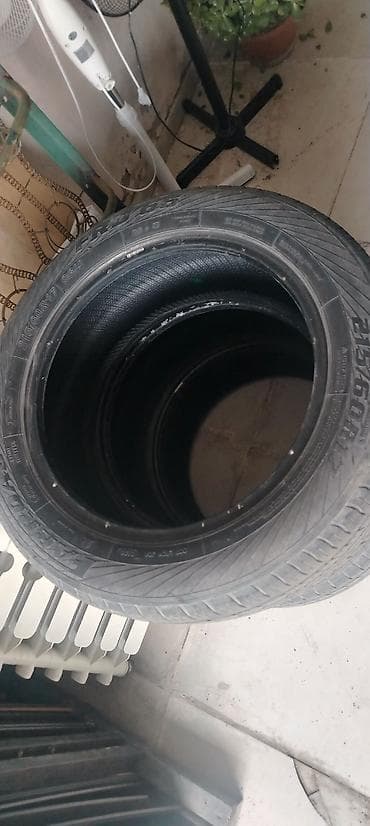 bmw diski: 4 ədəd avtomobil şini - Ölçü: 215/60 R17 - Yük/sürət indeksi: 96H - — 2