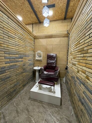 фанера осб: Gözəllik salonu üçün tam təchiz olunmuş geniş sahə - Interyer: Kərpic — 16