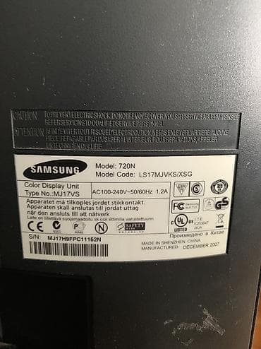 istemmis komputer: Samsung SyncMaster 720N LCD monitor - Ekran ölçüsü: 17 düym (5:4 — 3