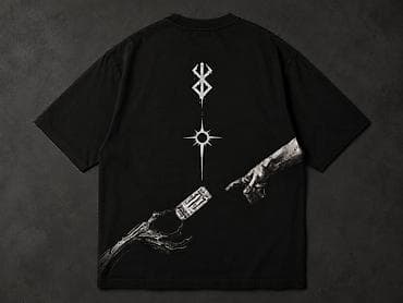 Qara qrafik T‑shirt kolleksiyası – anime/manga ilhamlı dizaynlar