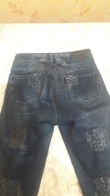 cins salvarlar ve koynekler: Jeans Fabrika razmer M — 4