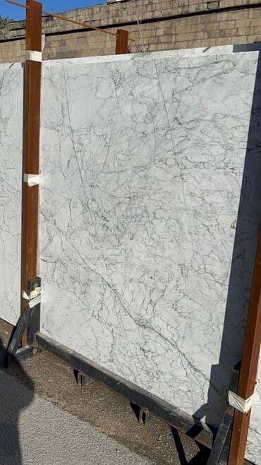 İstənilən rəng və modeldə təbii mərmər daşları