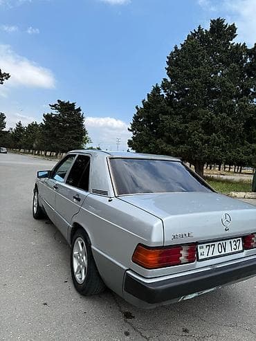 Avtomobil satışı: Mercedes-Benz 190 (W201): 2 l | 1990 il Sedan — 10