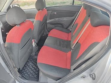 mersedes saat: Kia Rio: 1.4 l | 2005 il Sedan — 9