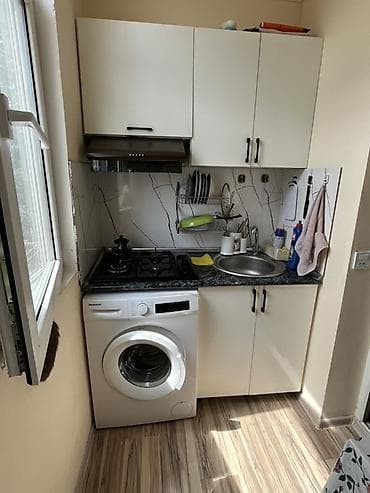 əcəmi evlər: Bəy otaq yoldaşı axtarılır. Qiymət: kommunal daxil 180 AZN Yerləşmə — 4