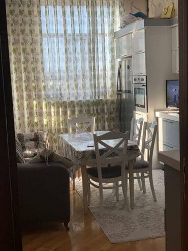 yasamalda satilan bina evleri: 3 otaqlı, Yeni tikili, m. İnşaatçılar, 90 kv. m — 3