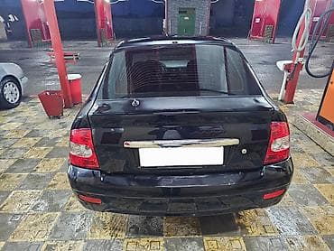 man sat: VAZ (LADA) Priora: 1.6 l | 2011 il 235000 km Hetçbek — 4
